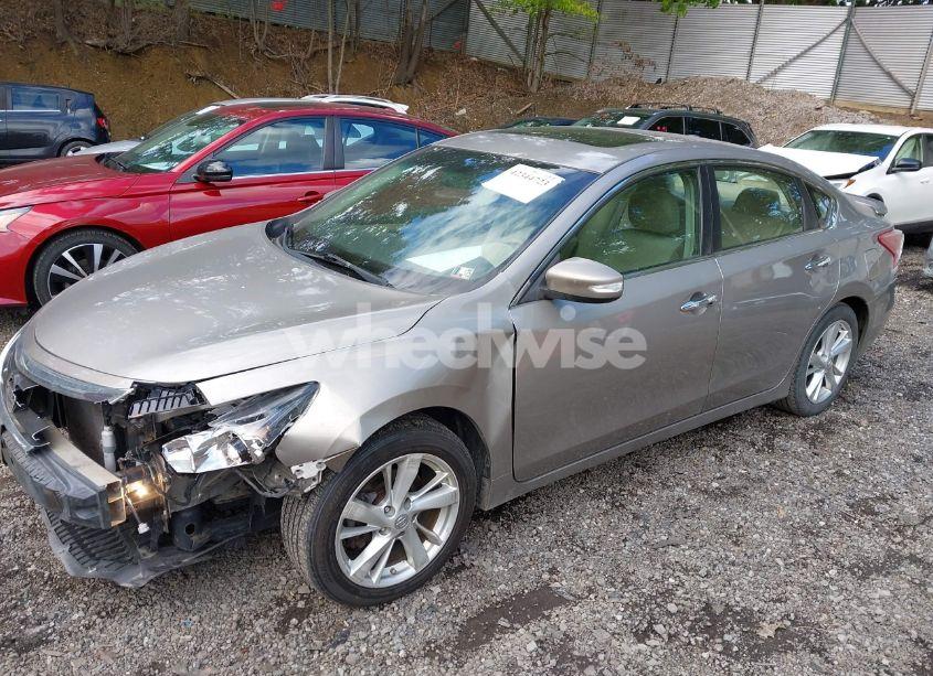 Photo 2 of 2013 Nissan Altima 2.5 SV (VIN 1N4AL3AP2DN434914)