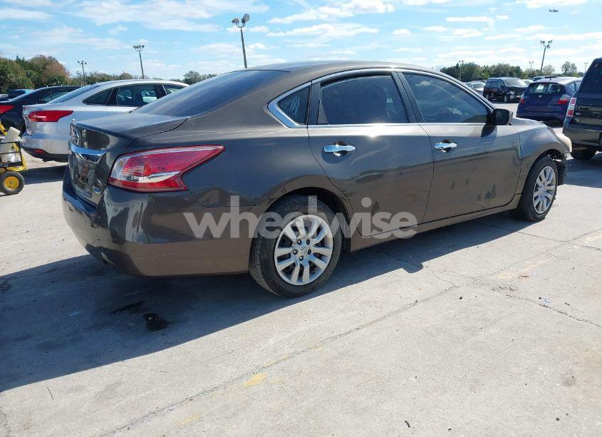 Photo 4 of 2013 Nissan Altima 2.5 (VIN 1N4AL3AP2DN448392)