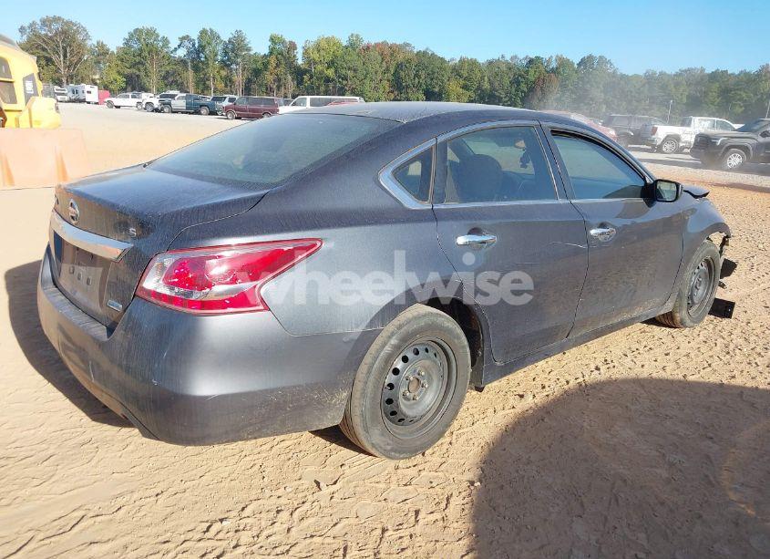 Photo 4 of 2013 Nissan Altima 2.5 S (VIN 1N4AL3AP2DN448845)