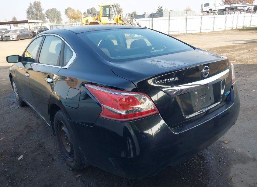 Photo 3 of 2013 Nissan Altima 2.5 S (VIN 1N4AL3AP2DN463426)