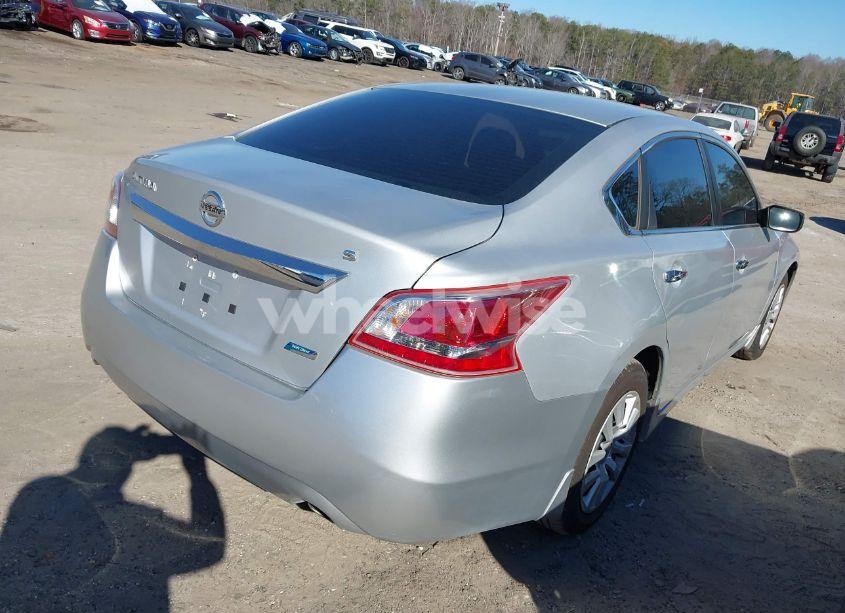 Photo 4 of 2013 Nissan Altima 2.5 S (VIN 1N4AL3AP2DN493302)