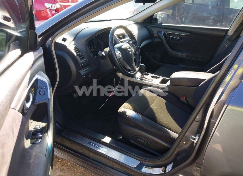 Photo 5 of 2013 Nissan Altima 2.5 SV (VIN 1N4AL3AP2DN502449)