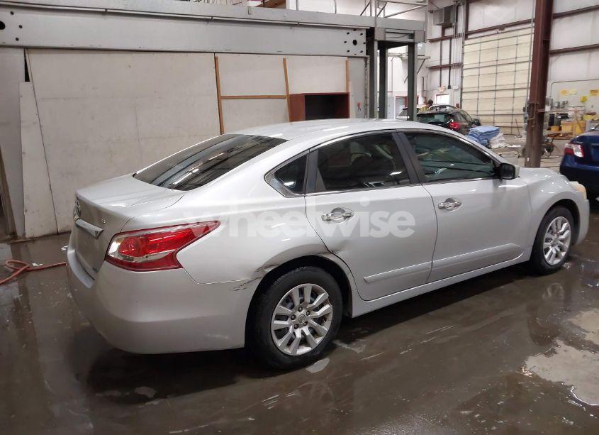 Photo 4 of 2013 Nissan Altima 2.5 S (VIN 1N4AL3AP2DN525066)