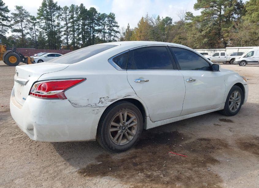 Photo 4 of 2013 Nissan Altima 2.5 S (VIN 1N4AL3AP2DN527240)