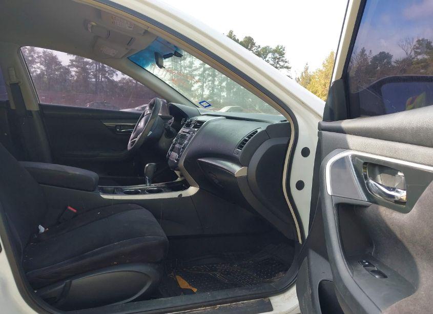 Photo 5 of 2013 Nissan Altima 2.5 S (VIN 1N4AL3AP2DN527240)