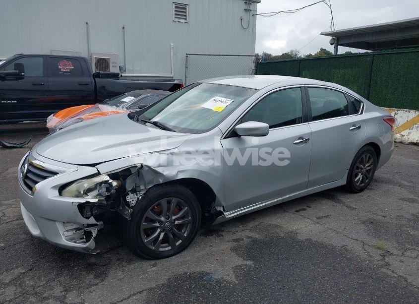 Photo 6 of 2013 Nissan Altima 2.5 S (VIN 1N4AL3AP2DN533006)