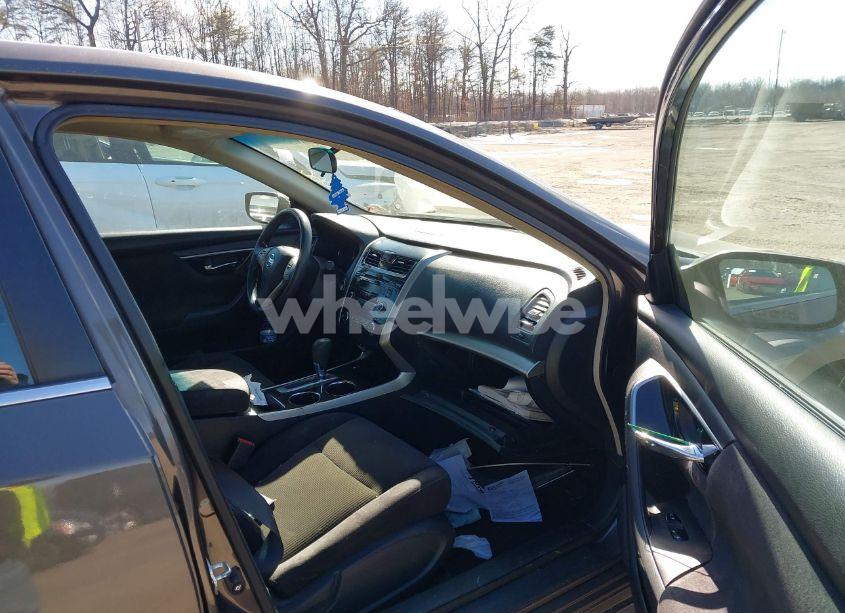 Photo 5 of 2013 Nissan Altima 2.5 S (VIN 1N4AL3AP2DN549738)