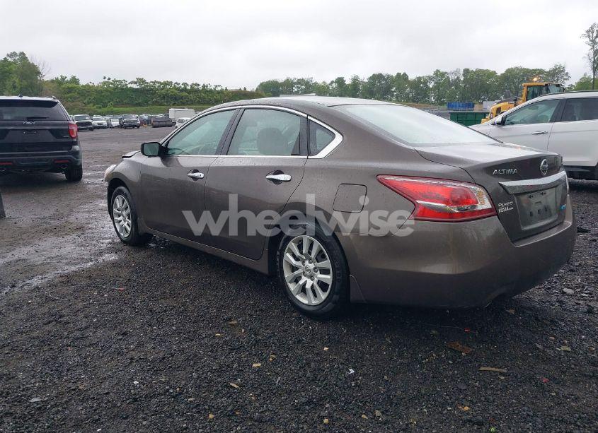 Photo 3 of 2013 Nissan Altima 2.5 S (VIN 1N4AL3AP2DN552073)
