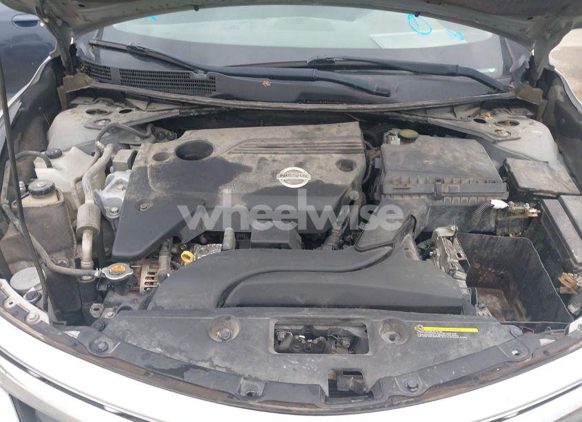 Photo 10 of 2013 Nissan Altima 2.5 S (VIN 1N4AL3AP2DN572520)