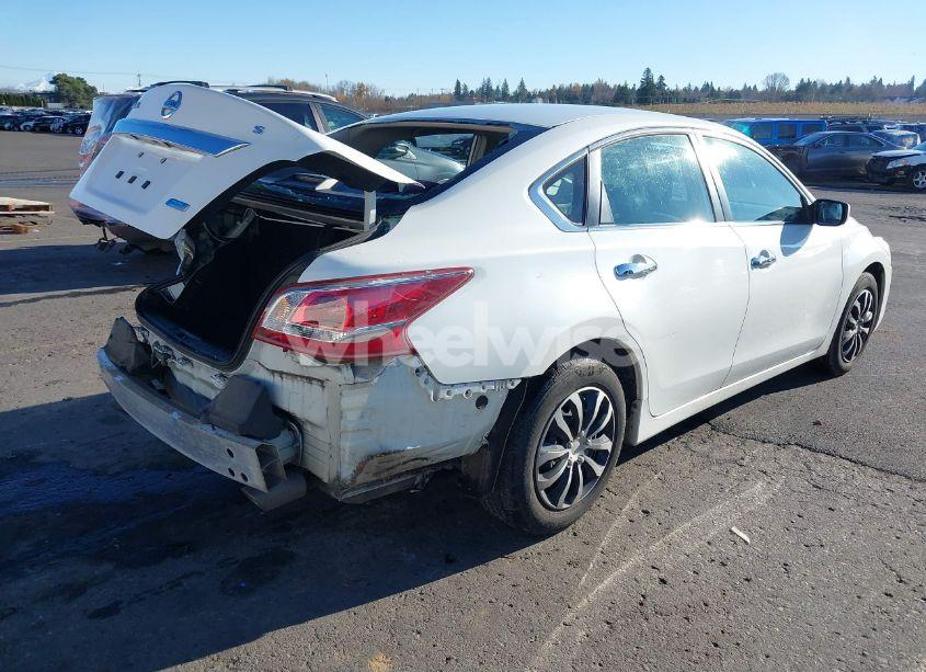 Photo 4 of 2013 Nissan Altima 2.5 S (VIN 1N4AL3AP2DN584733)