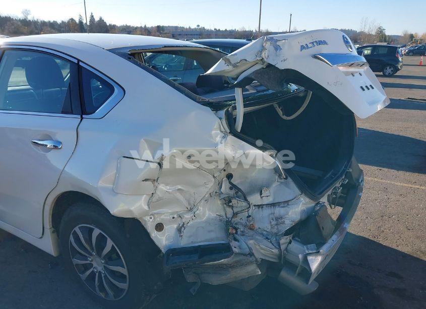 Photo 6 of 2013 Nissan Altima 2.5 S (VIN 1N4AL3AP2DN584733)