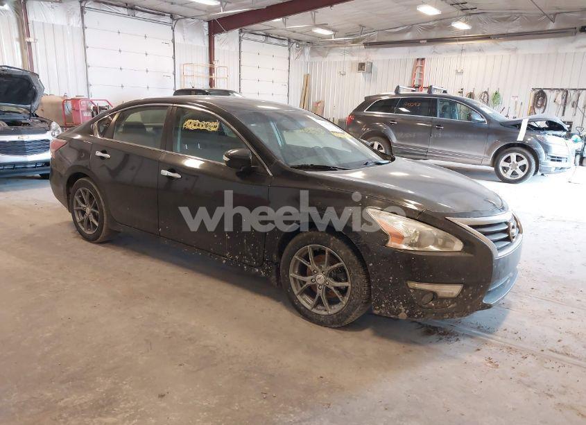 2014 Nissan Altima 2.5 SV (VIN 1N4AL3AP2EC142581) main photo