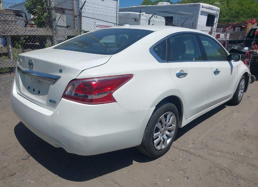 Photo 4 of 2014 Nissan Altima 2.5 S (VIN 1N4AL3AP2EC155170)