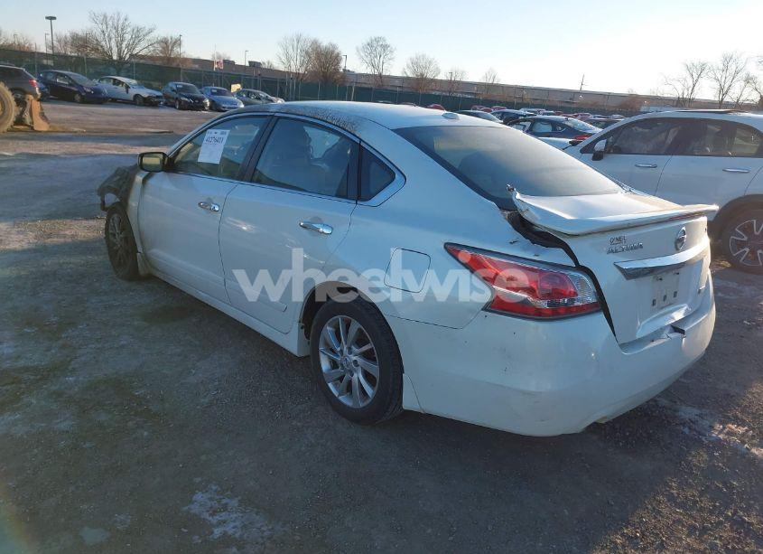 Photo 3 of 2014 Nissan Altima 2.5 SV (VIN 1N4AL3AP2EC401134)