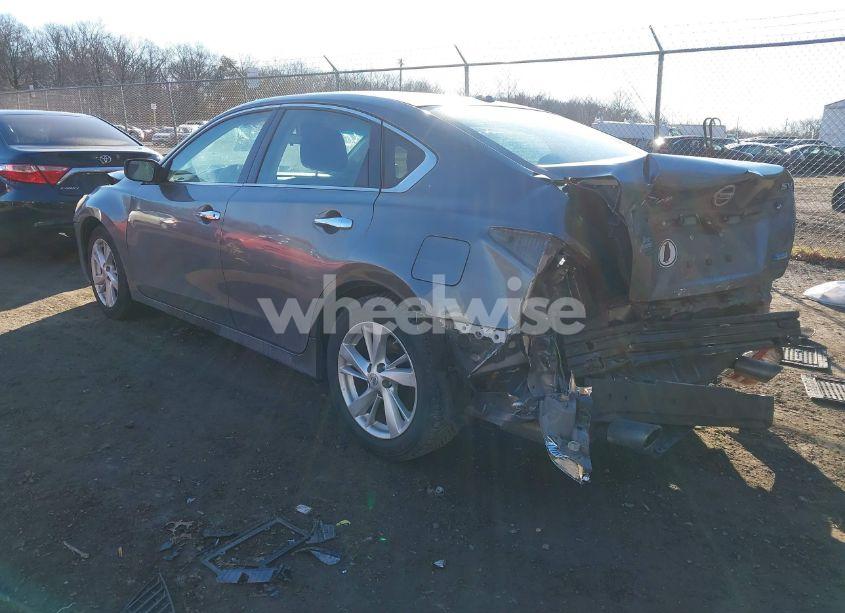 Photo 3 of 2014 Nissan Altima 2.5 SV (VIN 1N4AL3AP2EC422615)
