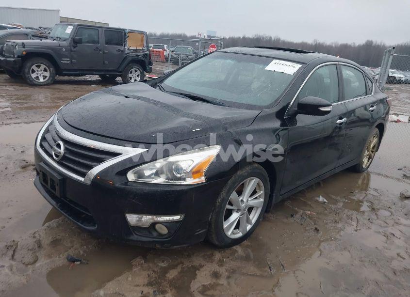 Photo 2 of 2014 Nissan Altima 2.5 SV (VIN 1N4AL3AP2EC423585)