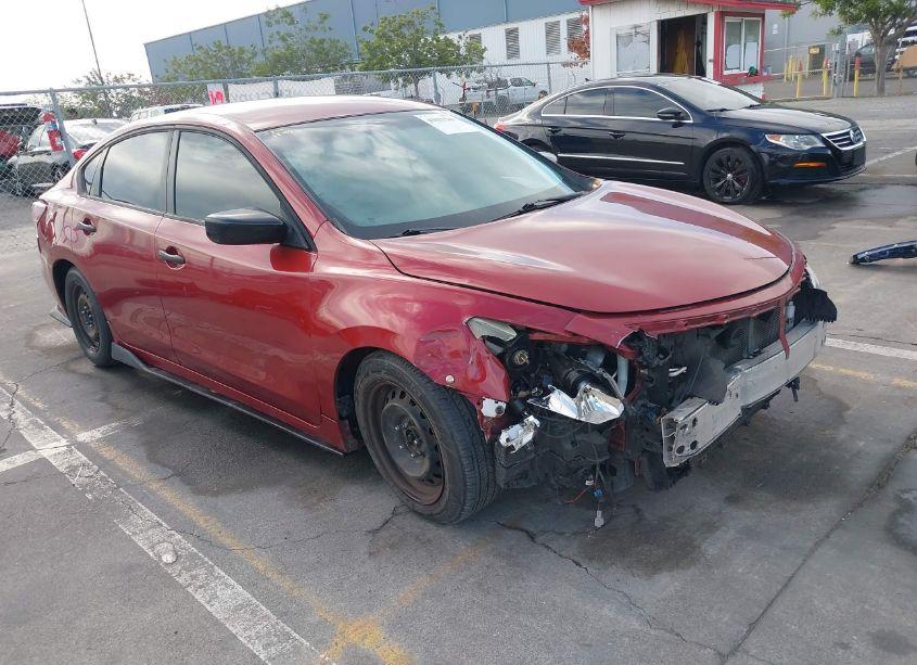 2014 Nissan Altima 2.5 S (VIN 1N4AL3AP2EN227912) main photo