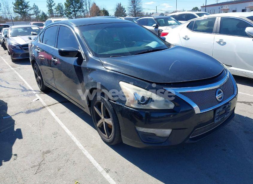 2014 Nissan Altima 2.5 S (VIN 1N4AL3AP2EN236951) main photo