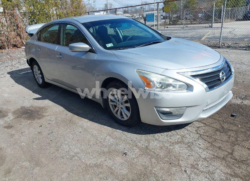 2014 Nissan Altima 2.5 S (VIN 1N4AL3AP2EN256052) main photo