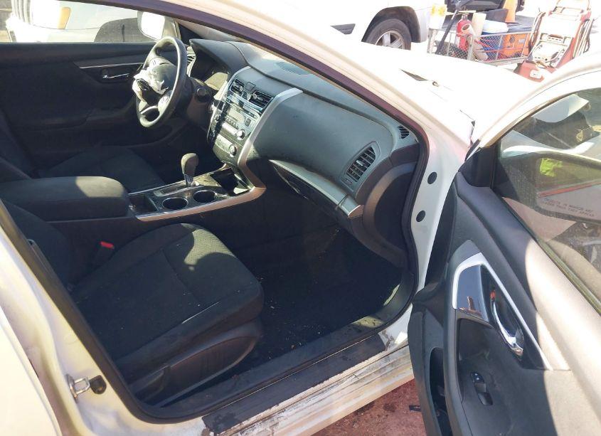 Photo 5 of 2014 Nissan Altima 2.5 S (VIN 1N4AL3AP2EN335933)