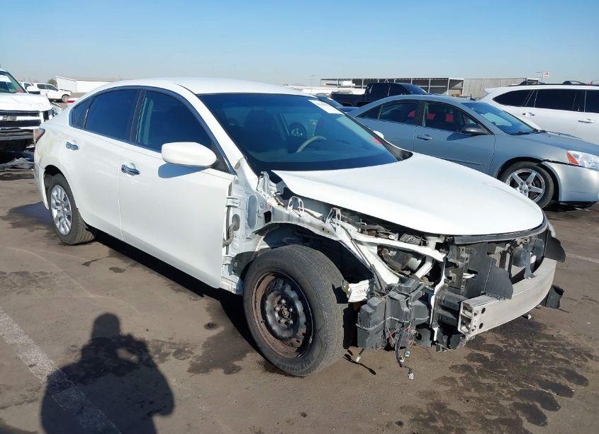 2014 Nissan Altima 2.5 S (VIN 1N4AL3AP2EN352263) main photo