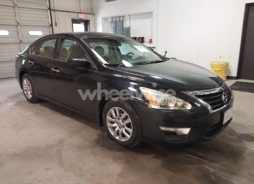 2014 Nissan Altima 2.5 S (VIN 1N4AL3AP2EN390088) main photo