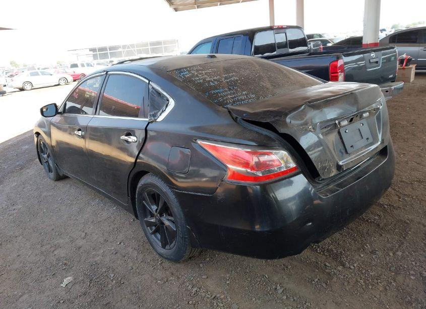 Photo 3 of 2015 Nissan Altima 2.5 SV (VIN 1N4AL3AP2FC104687)