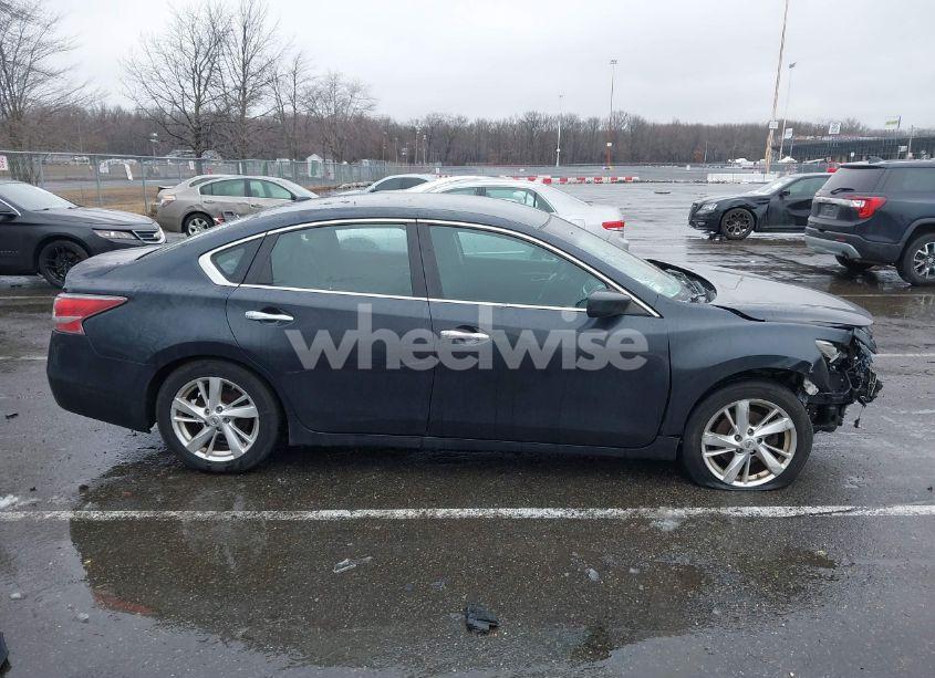 Photo 13 of 2015 Nissan Altima 2.5 SV (VIN 1N4AL3AP2FC114068)