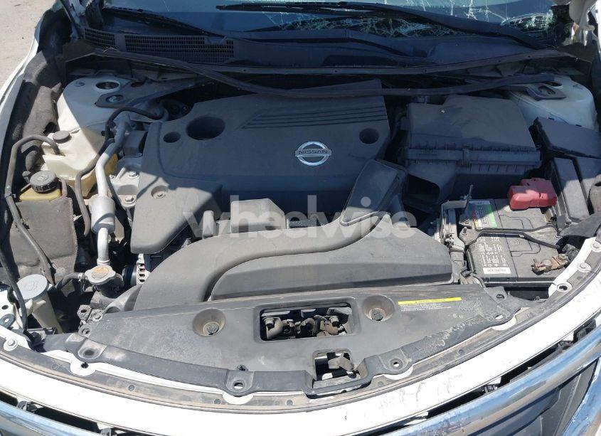 Photo 10 of 2015 Nissan Altima 2.5 SV (VIN 1N4AL3AP2FC116404)