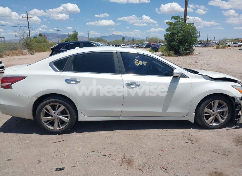 Photo 13 of 2015 Nissan Altima 2.5 SV (VIN 1N4AL3AP2FC116404)