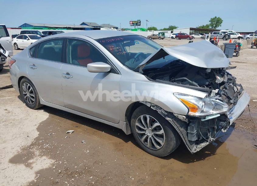2015 Nissan Altima 2.5 S (VIN 1N4AL3AP2FC117570) main photo