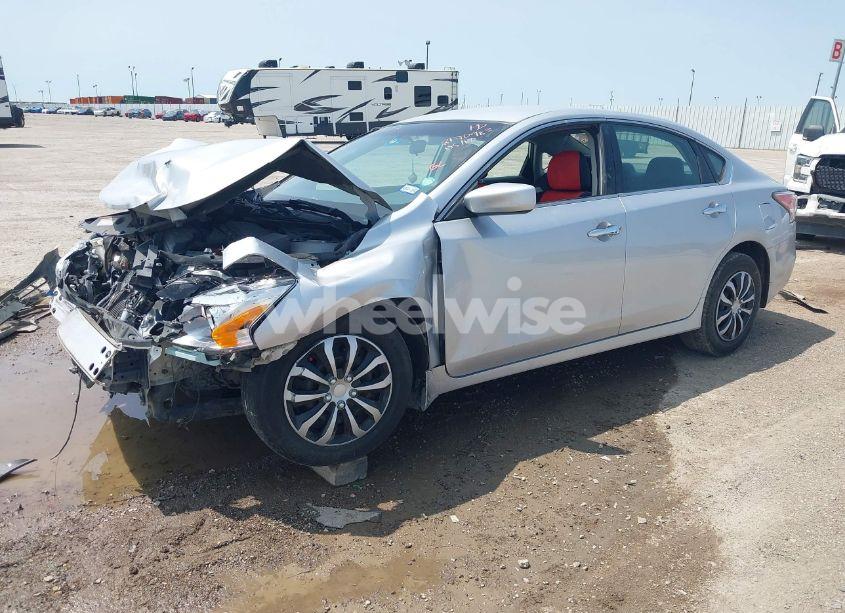 Photo 2 of 2015 Nissan Altima 2.5 S (VIN 1N4AL3AP2FC117570)