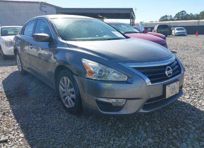 2015 Nissan Altima 2.5 S (VIN 1N4AL3AP2FC126463) main photo