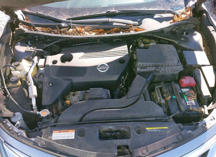 Photo 10 of 2015 Nissan Altima 2.5 S (VIN 1N4AL3AP2FC126463)