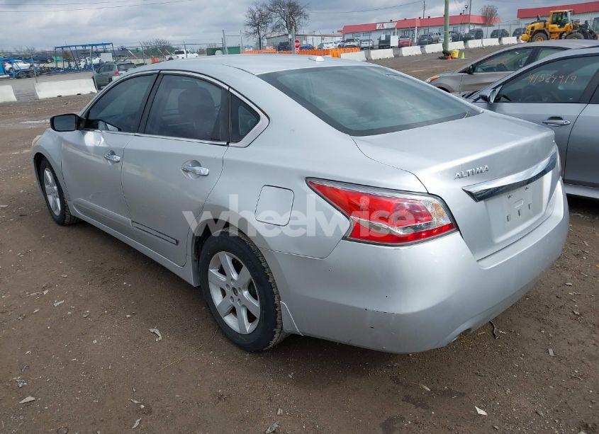 Photo 3 of 2015 Nissan Altima 2.5 S (VIN 1N4AL3AP2FC129394)