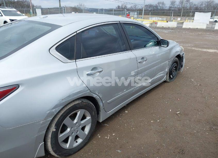 Photo 6 of 2015 Nissan Altima 2.5 S (VIN 1N4AL3AP2FC129394)