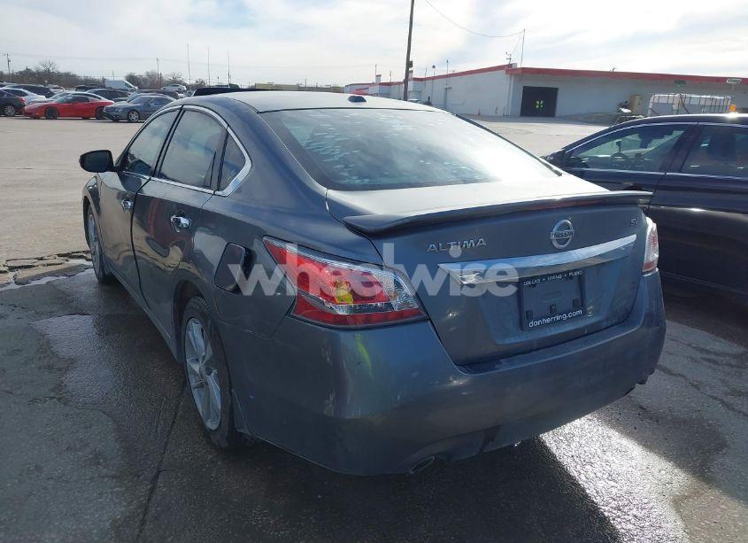 Photo 3 of 2015 Nissan Altima 2.5 SV (VIN 1N4AL3AP2FC129525)