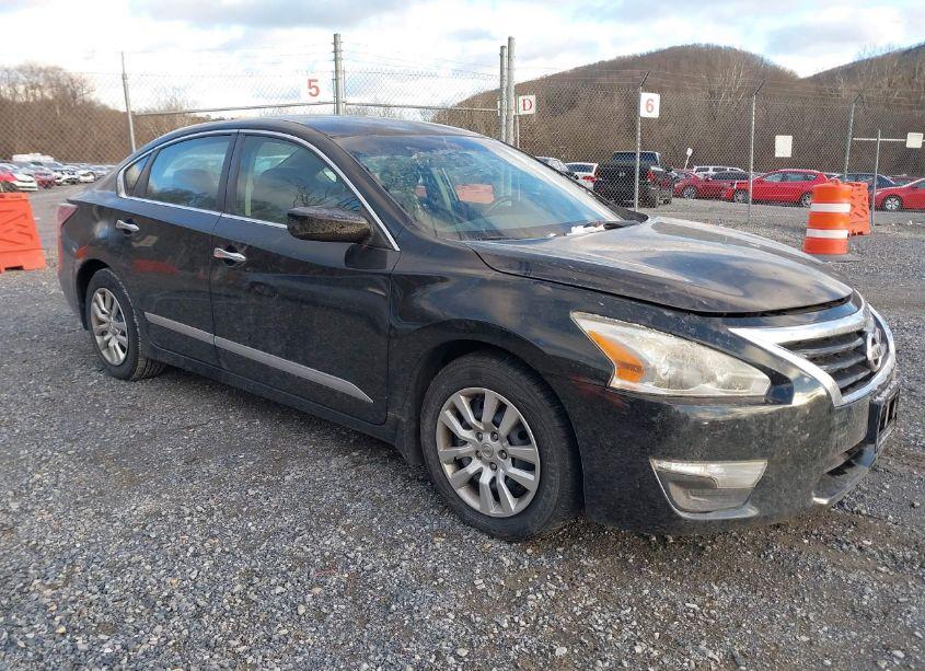 2015 Nissan Altima 2.5 S (VIN 1N4AL3AP2FC139990) main photo