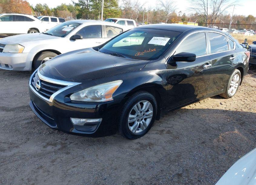 Photo 2 of 2015 Nissan Altima 2.5 S (VIN 1N4AL3AP2FC148480)