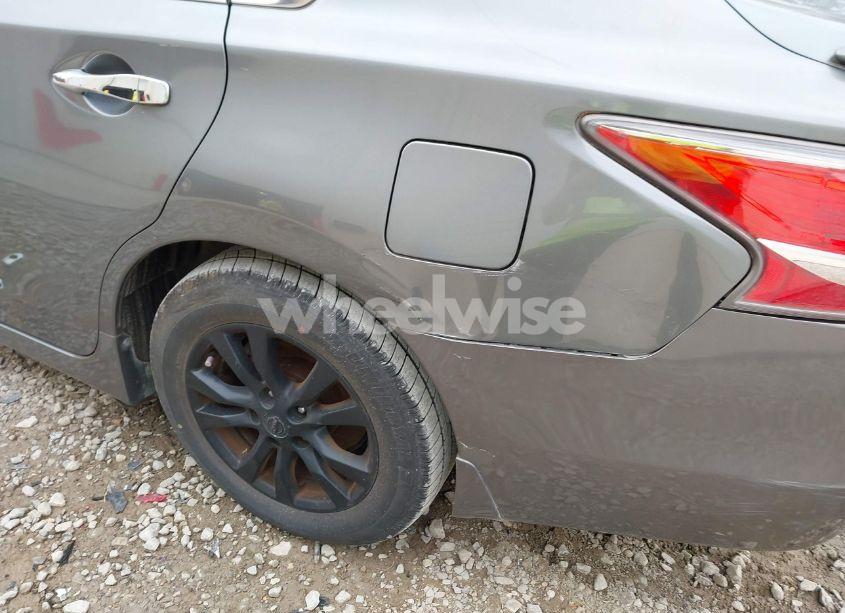 Photo 6 of 2015 Nissan Altima 2.5 S (VIN 1N4AL3AP2FC150018)