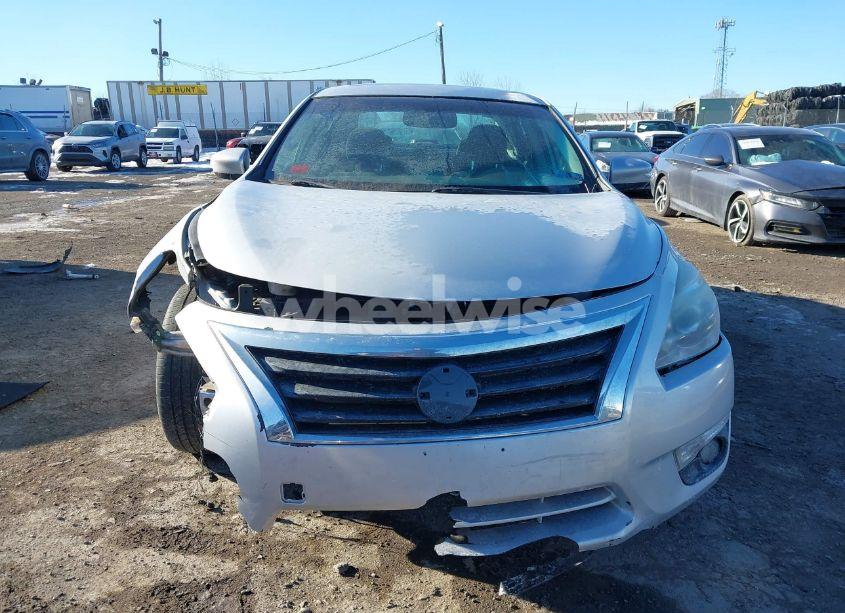 Photo 11 of 2015 Nissan Altima 2.5 SV (VIN 1N4AL3AP2FC173234)