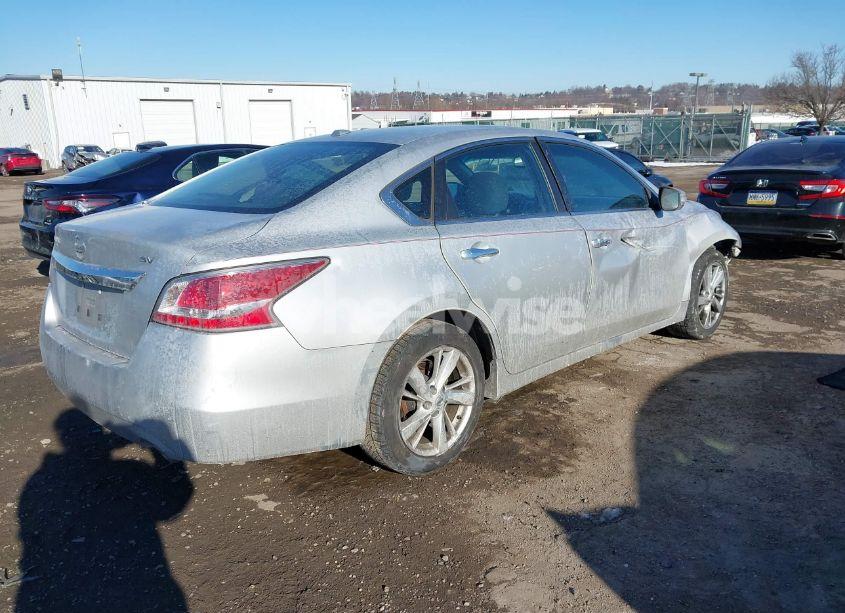 Photo 4 of 2015 Nissan Altima 2.5 SV (VIN 1N4AL3AP2FC173234)