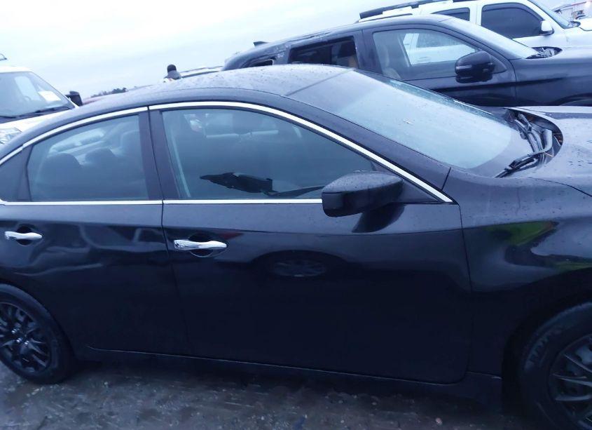 Photo 13 of 2015 Nissan Altima 2.5 S (VIN 1N4AL3AP2FC180054)