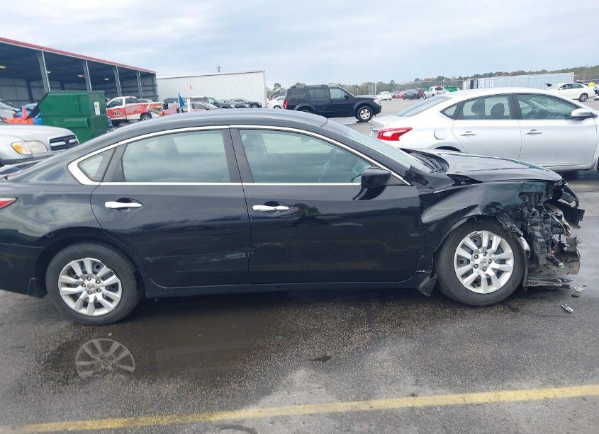 Photo 13 of 2015 Nissan Altima 2.5 S (VIN 1N4AL3AP2FC181737)