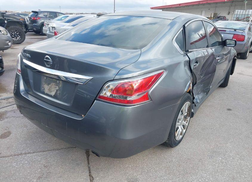 Photo 4 of 2015 Nissan Altima 2.5 (VIN 1N4AL3AP2FC199218)