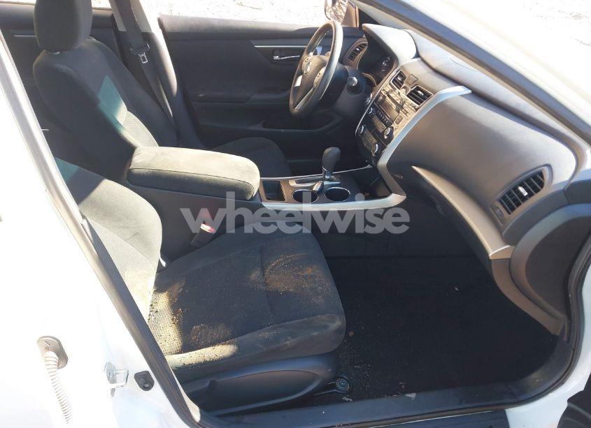 Photo 5 of 2015 Nissan Altima 2.5 S (VIN 1N4AL3AP2FC206734)