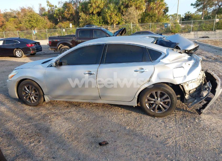 Photo 14 of 2015 Nissan Altima 2.5 S (VIN 1N4AL3AP2FC221833)