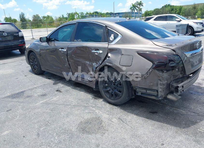 Photo 3 of 2015 Nissan Altima 2.5 S (VIN 1N4AL3AP2FC227812)