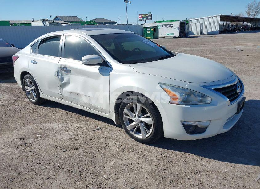 2015 Nissan Altima 2.5 SV (VIN 1N4AL3AP2FC237370) main photo