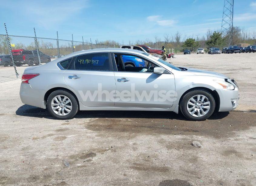 Photo 13 of 2015 Nissan Altima 2.5 S (VIN 1N4AL3AP2FC276525)